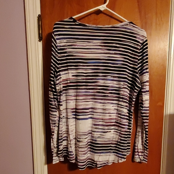 Top - Picture 3 of 3